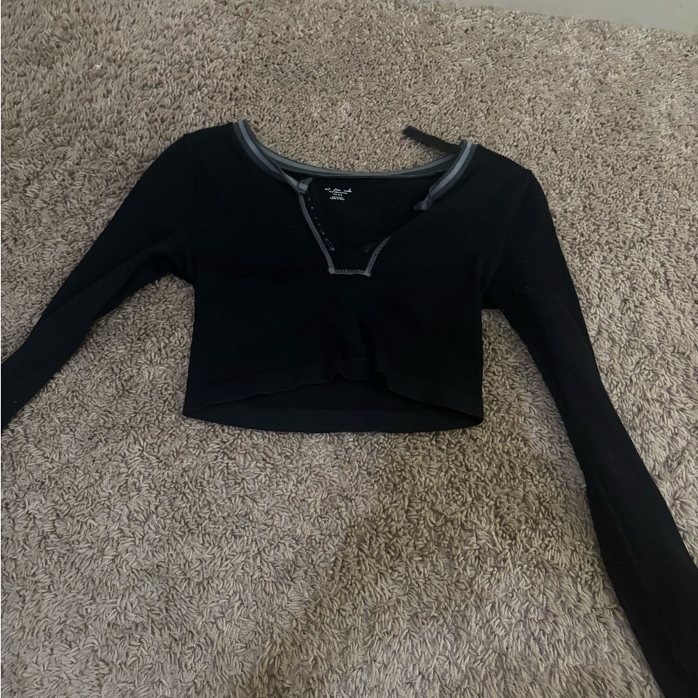 urban outfitters going for gold long sleeve medium shirt